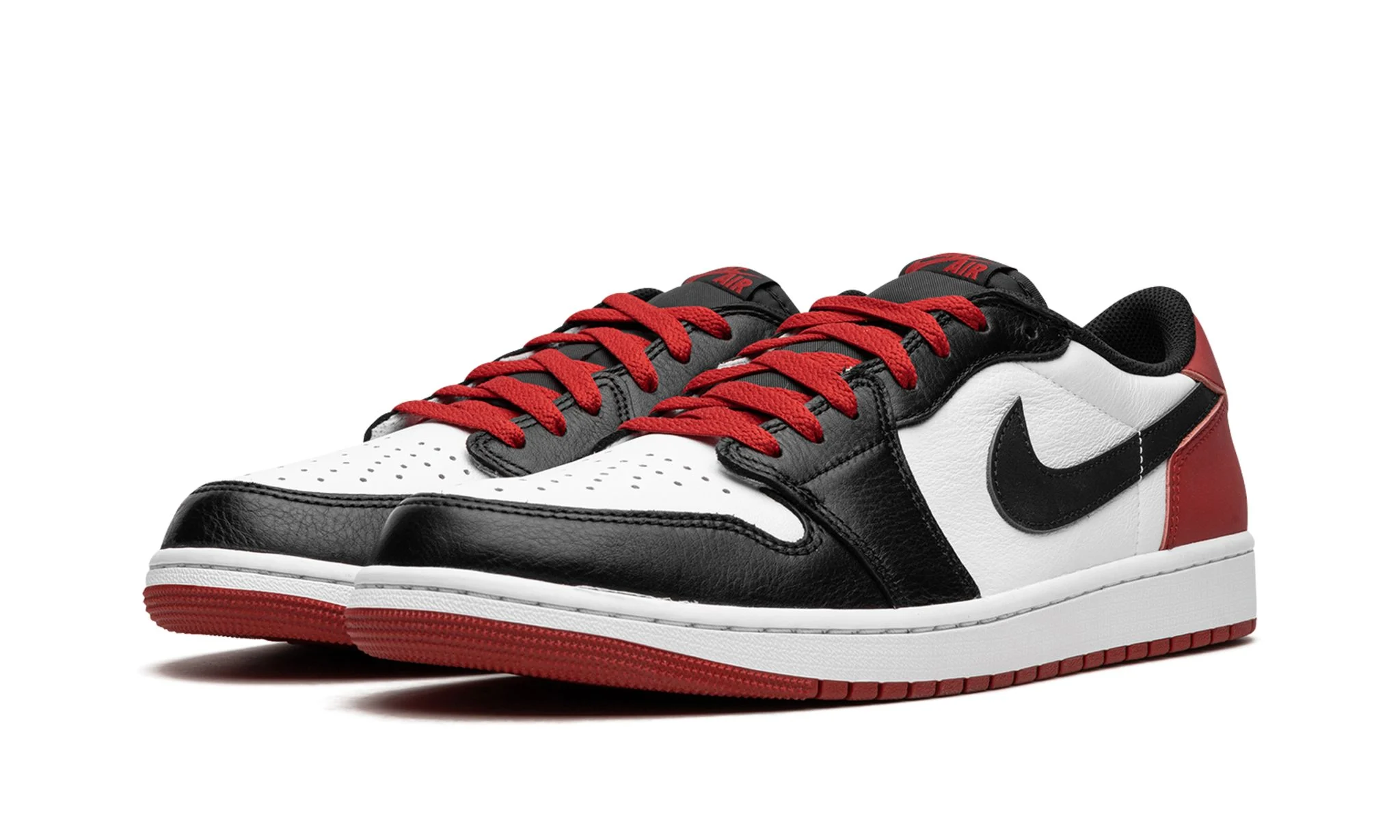 Air Jordan 1 Retro Low OG 'Black Toe 2023' Reps 