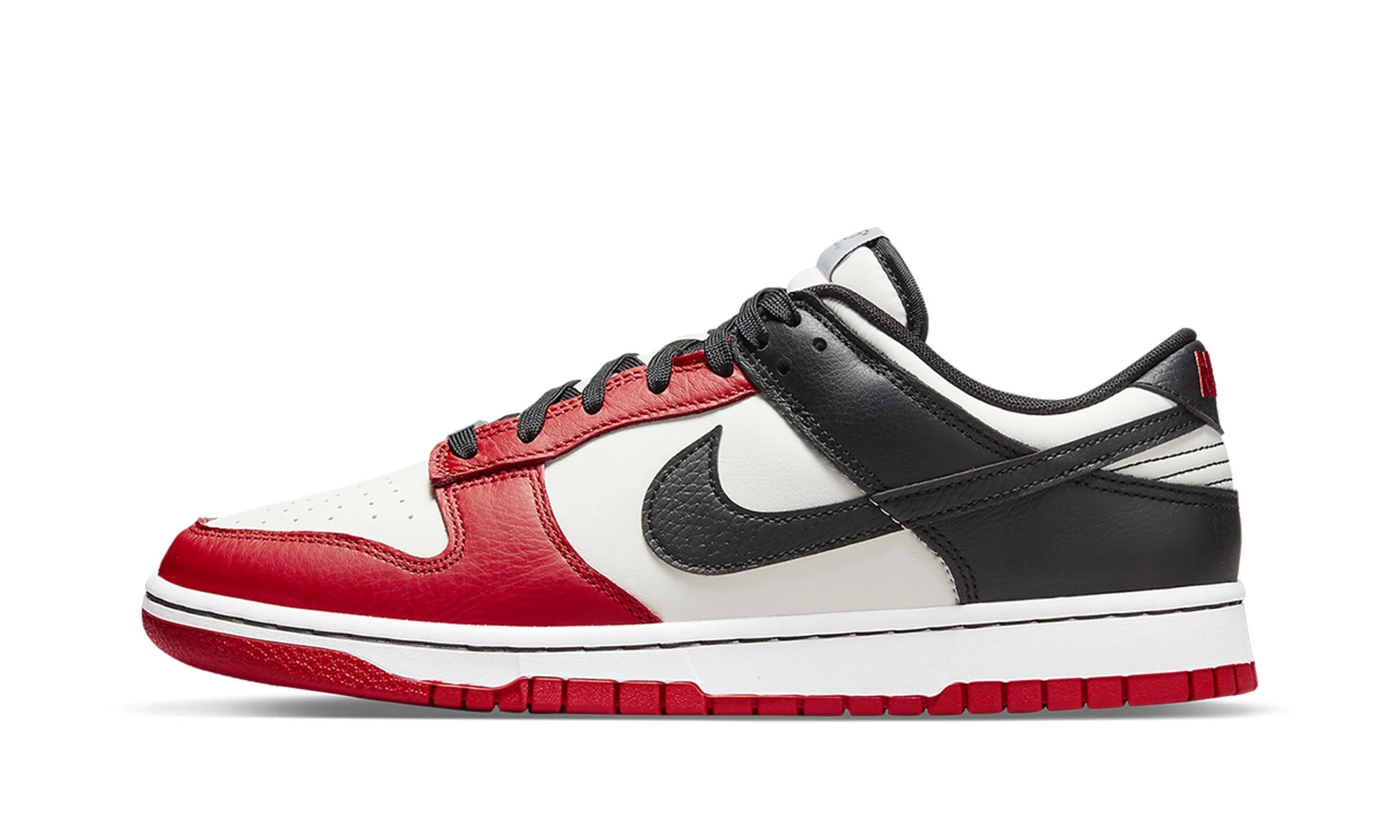 Dunk Low EMB 'NBA 75th Anniversary - Bulls' Reps 